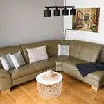 Hébergement de vacances Bimmelbahn 2 - Familienferienhaus 100 M Am Dampflokbahnhof Sauna Trampolin Spielezimmer