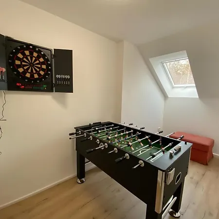 Bimmelbahn 2 - Familienferienhaus 100 M Am Dampflokbahnhof Sauna Trampolin Spielezimmer 度假居 *