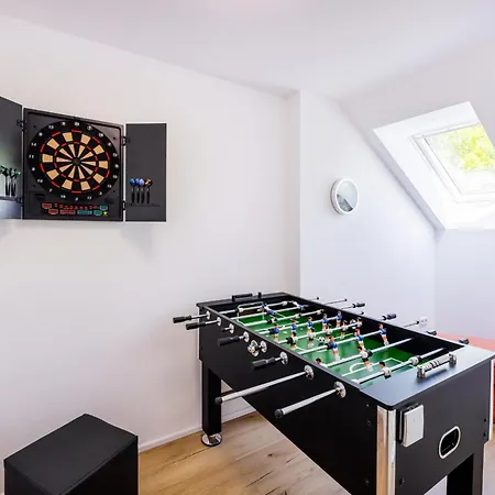 Bimmelbahn 2 - Familienferienhaus 100 M Am Dampflokbahnhof Sauna Trampolin Spielezimmer Prázdninový dům *